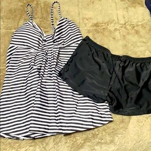 NEW Black/White Tankini Set